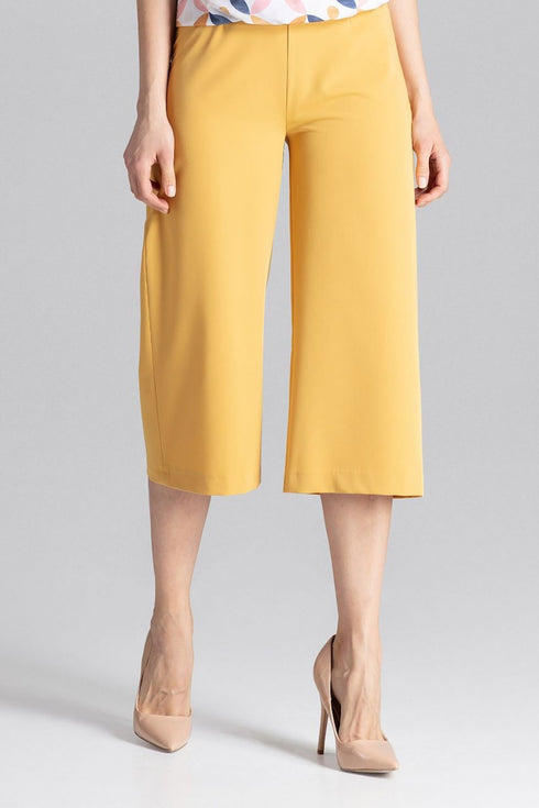 Women trousers model 129786